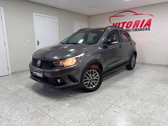 FIAT ARGO 1.8 E.TORQ FLEX TREKKING AT6 FIAT ARGO 1.8 E.TORQ FLEX TREKKING AT6